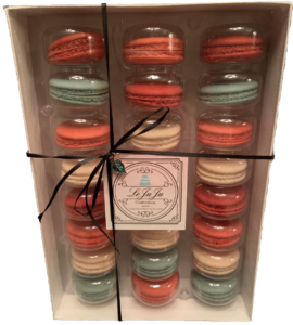 Long Island Macarons. Cake pops, cakesicles