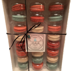 Long Island Macarons. Cake pops, cakesicles